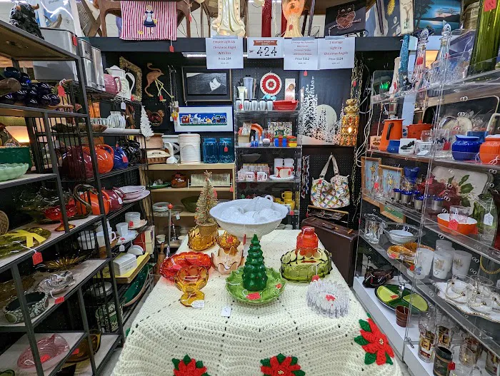 Shawnee Antique Mall 7