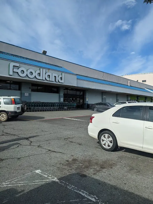 Foodland Dillingham 1