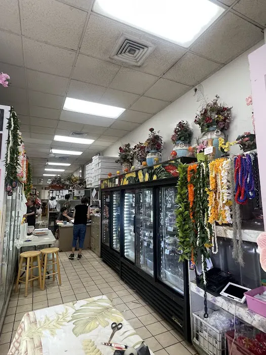 Cindy's Lei & Flower Shoppe 3