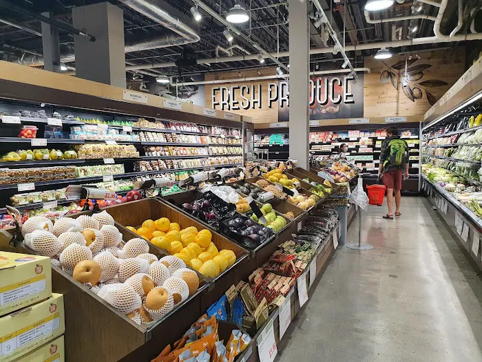 H Mart Kaka'ako 5