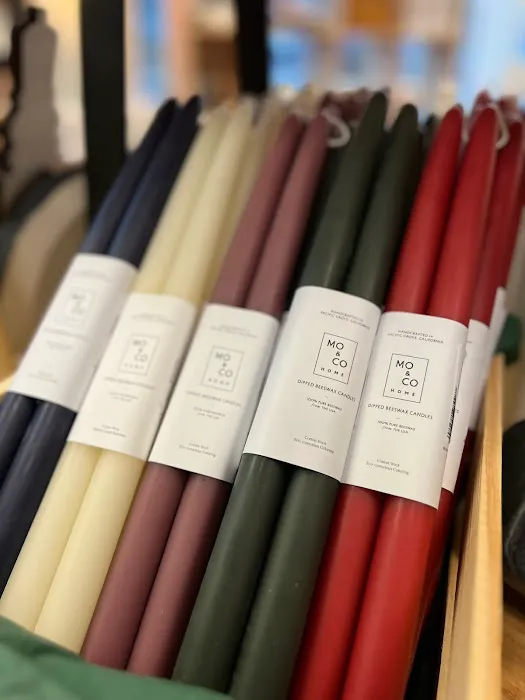 Krysset Artisan Boutique & Market 9