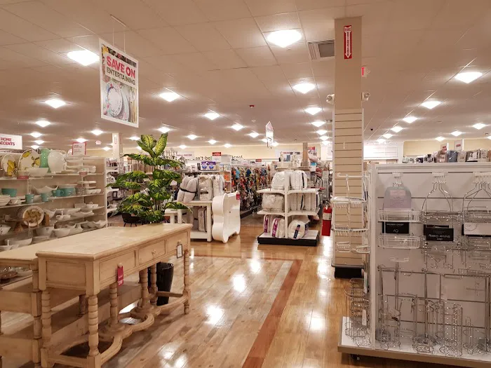 Marshalls & HomeGoods 8
