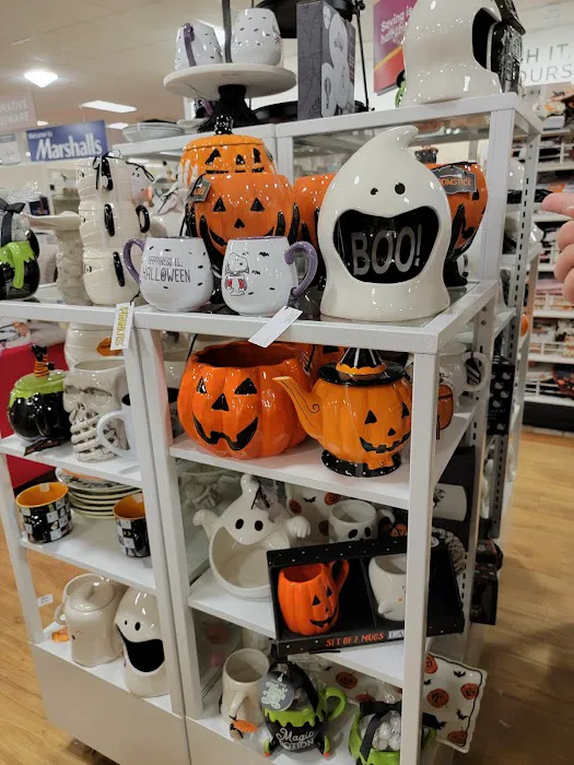 Marshalls & HomeGoods 9