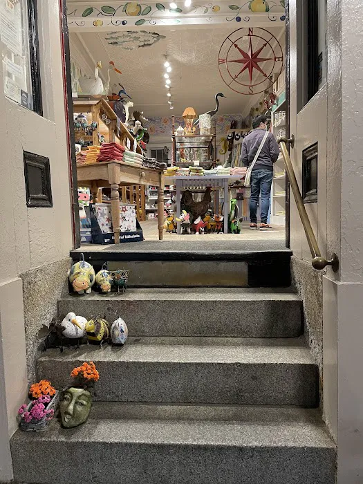 Maxwell's Pottery Outlet 1