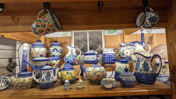 Maxwell's Pottery Outlet 4