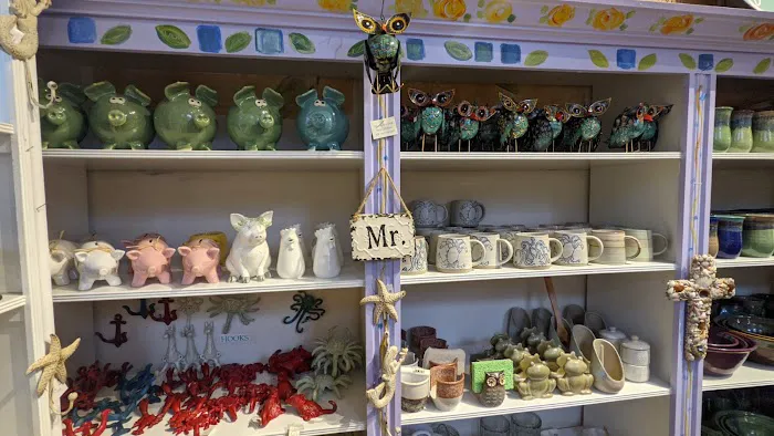Maxwell's Pottery Outlet 9