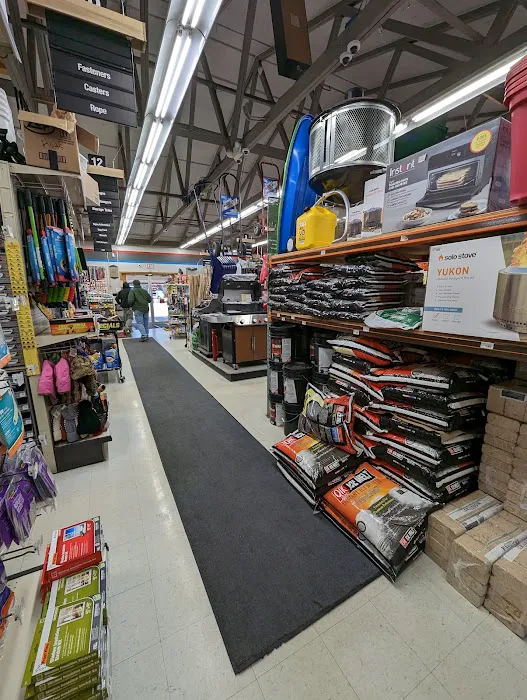 Drillen Ace Hardware 1