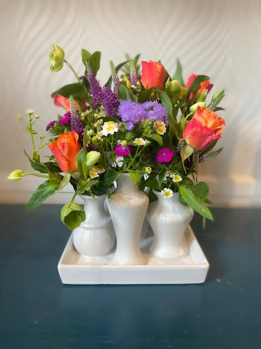 Fiddleheads Fine Flowers and Maine Gifts 1