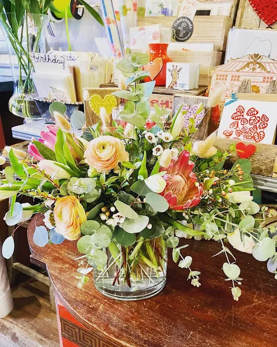 Fiddleheads Fine Flowers and Maine Gifts 8