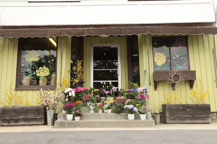 Fleur De Lis Floral Design & Gifts 2