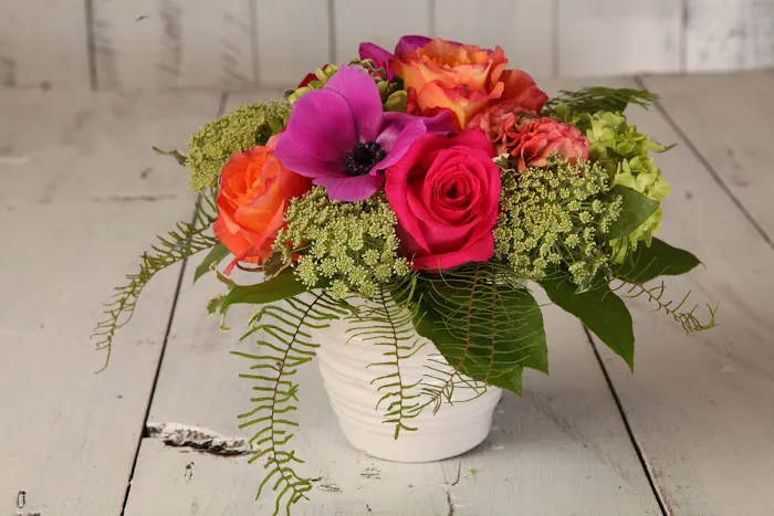 Fleur De Lis Floral Design & Gifts 5