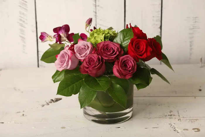 Fleur De Lis Floral Design & Gifts 9