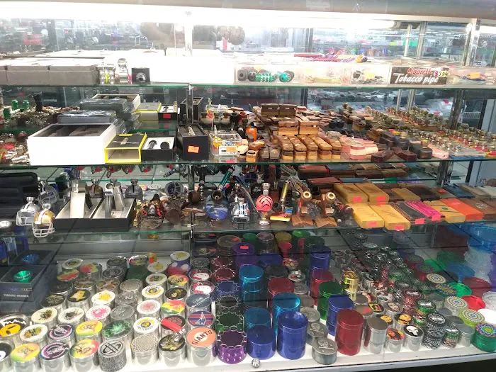 RJ Smoke Shop 3