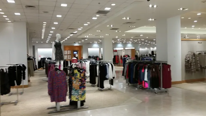 Saks Fifth Avenue 5