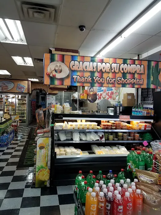 La Favorita Market 8