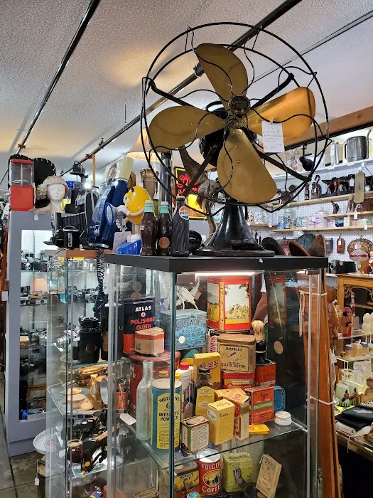 Antique Alley Mall 7