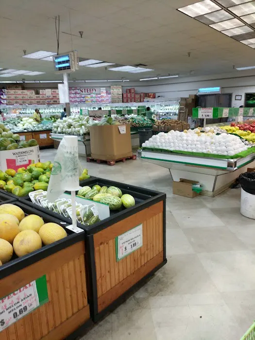 Shun Fat Supermarket 8