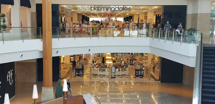 Bloomingdale's 1