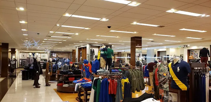 Bloomingdale's 2