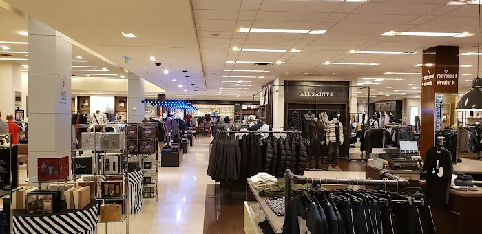 Bloomingdale's 5