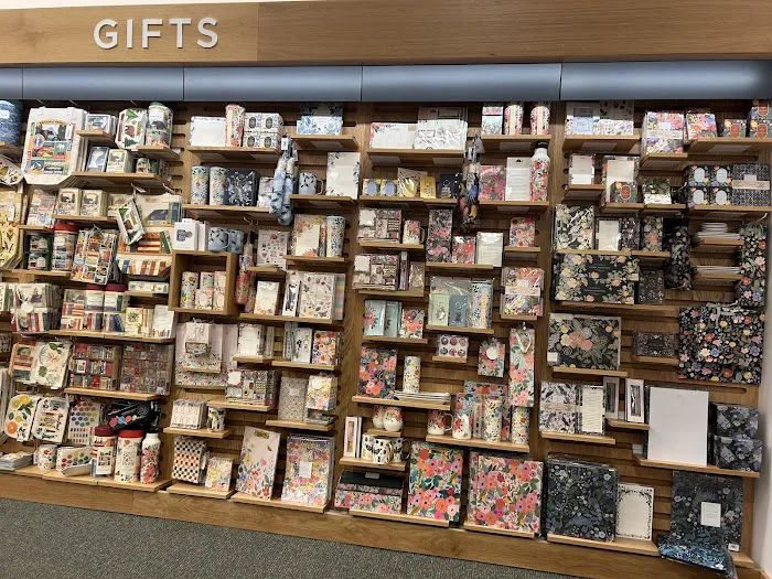 Barnes & Noble 3