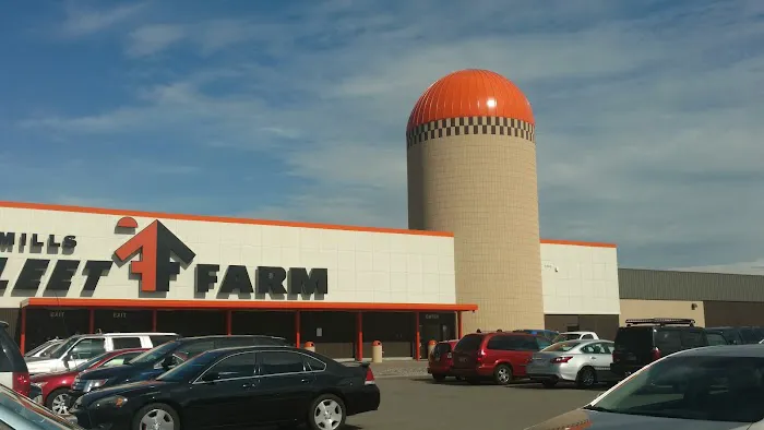 Fleet Farm 8