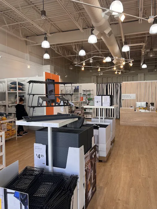 IKEA Pop-Up Store 1