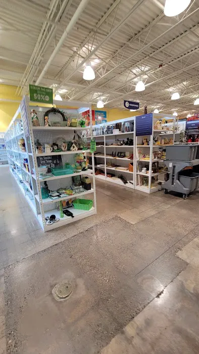 Goodwill - Maple Grove: Dunkirk Lane N 6