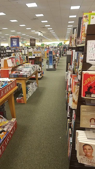 Barnes & Noble 4