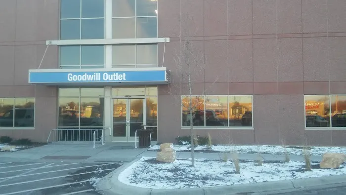 Goodwill - Brooklyn Park Outlet 2