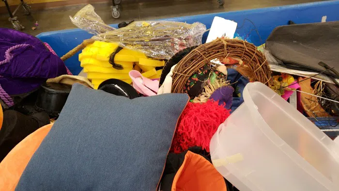 Goodwill - Brooklyn Park Outlet 7