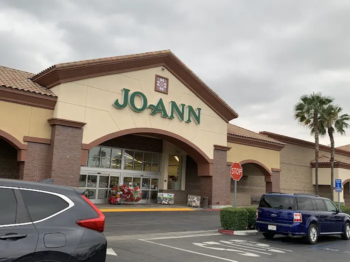 JOANN Fabric and Crafts 2