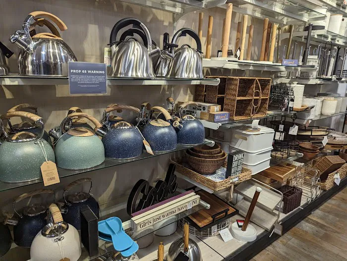 T.J. Maxx & HomeGoods 8