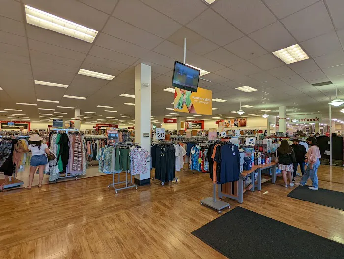 T.J. Maxx & HomeGoods 9