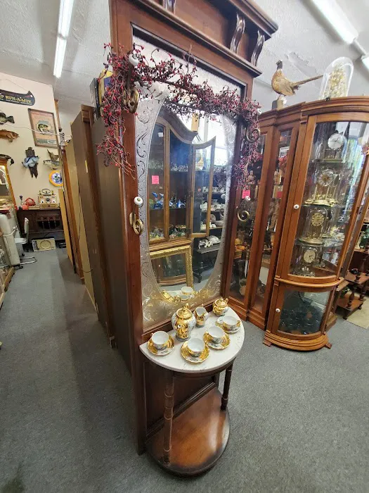 R Pickers Antique 2