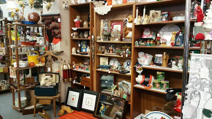 R Pickers Antique 3