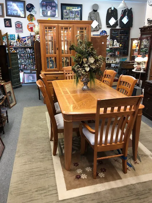 R Pickers Antique 8