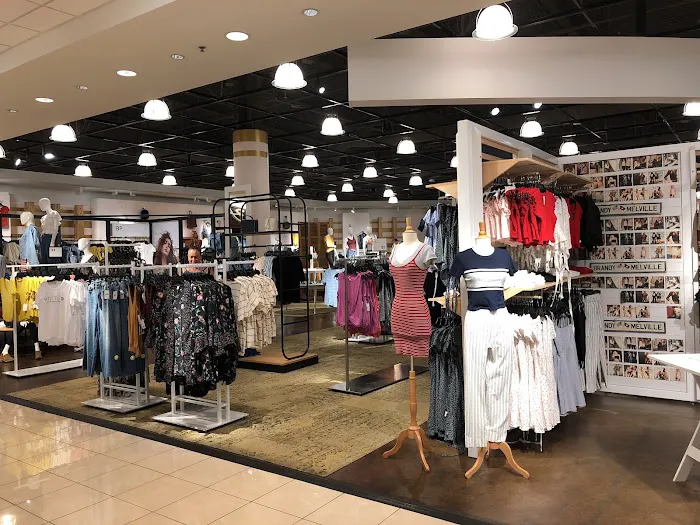 Nordstrom 0