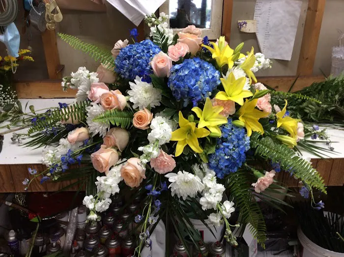 Judy's Flowers & Gifts (40+ years in business!) 1