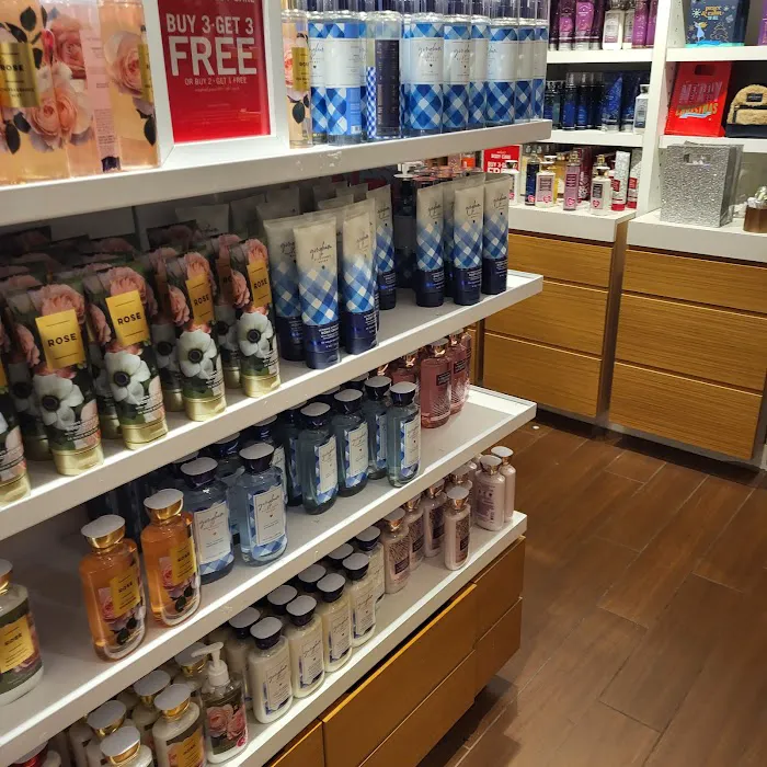 Bath & Body Works 9