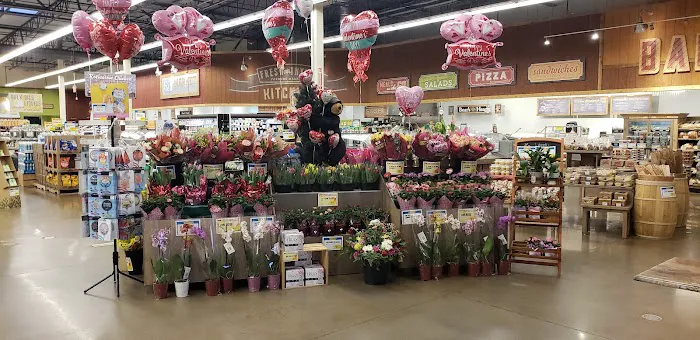 Fresh Thyme Market 8
