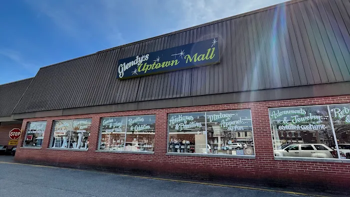 Glendy's Uptown Mall 2