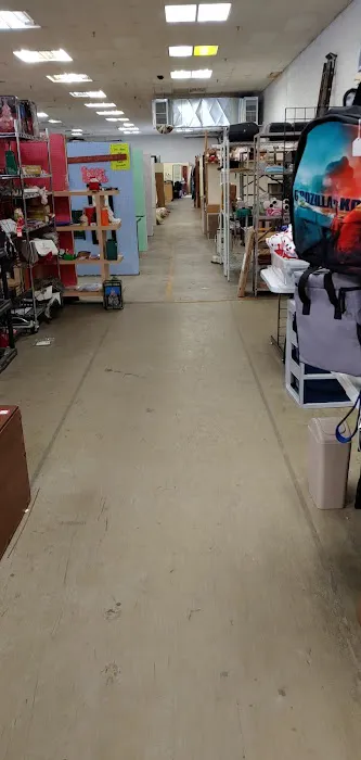 Trader Buck's Flea Market 5