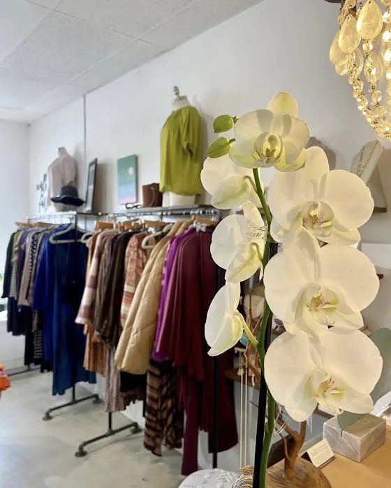 April Blooms Boutique 4