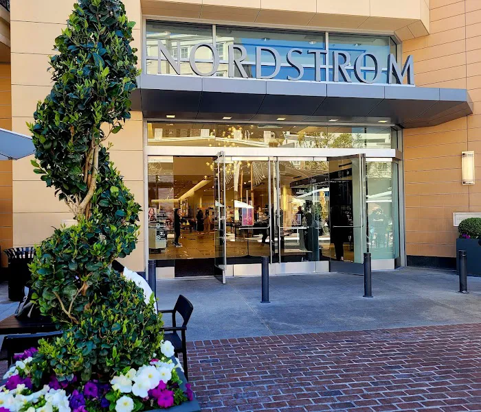 Nordstrom 0
