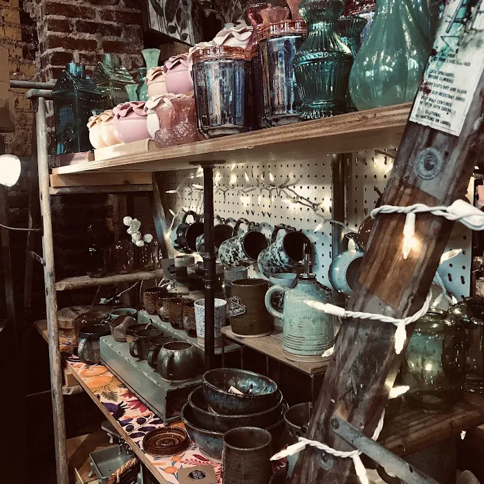 Odd Bird Gifts (SQ/FT) 7