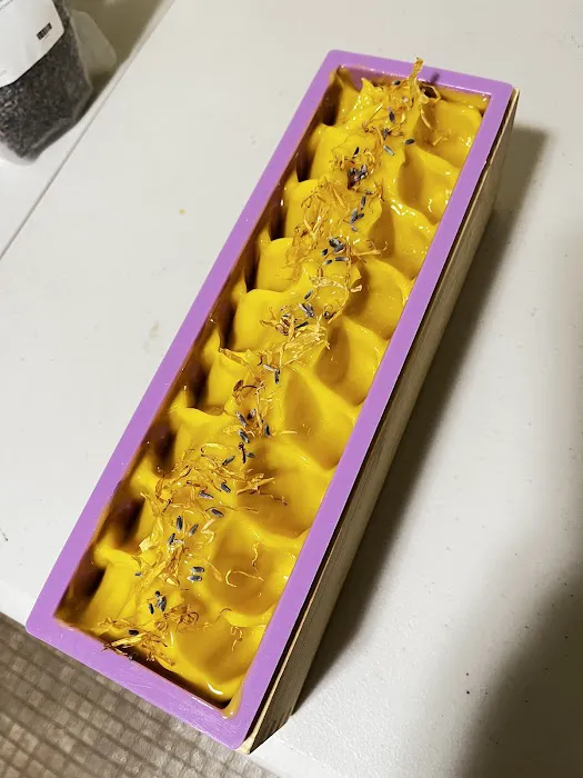 Lynch Candle and Soap Co. 4