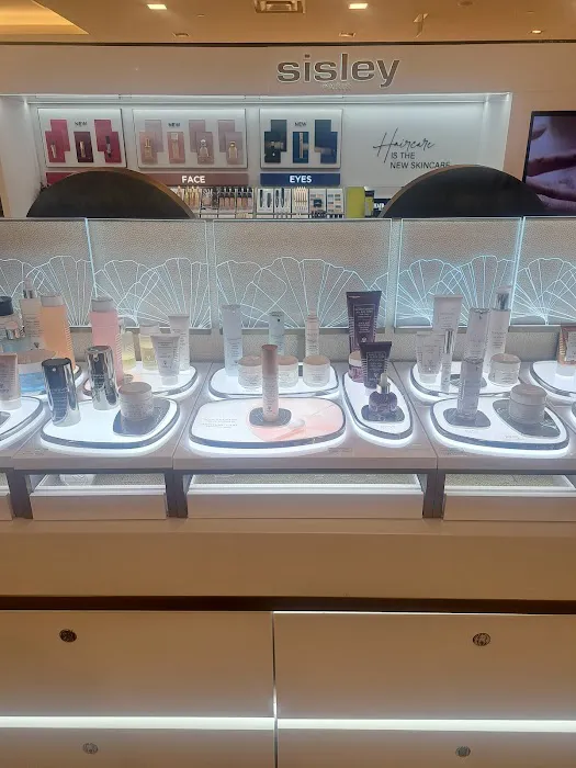 Bloomingdale's 1