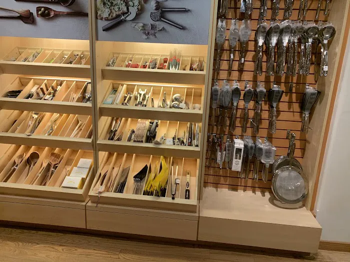 Williams-Sonoma 8