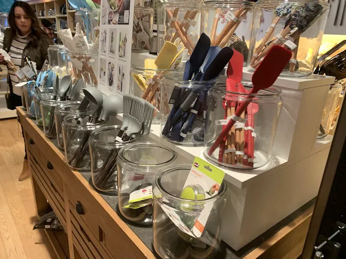 Williams-Sonoma 9